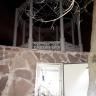 В саду имени Салавата Юлаева вандалы повредили иллюминацию беседок
